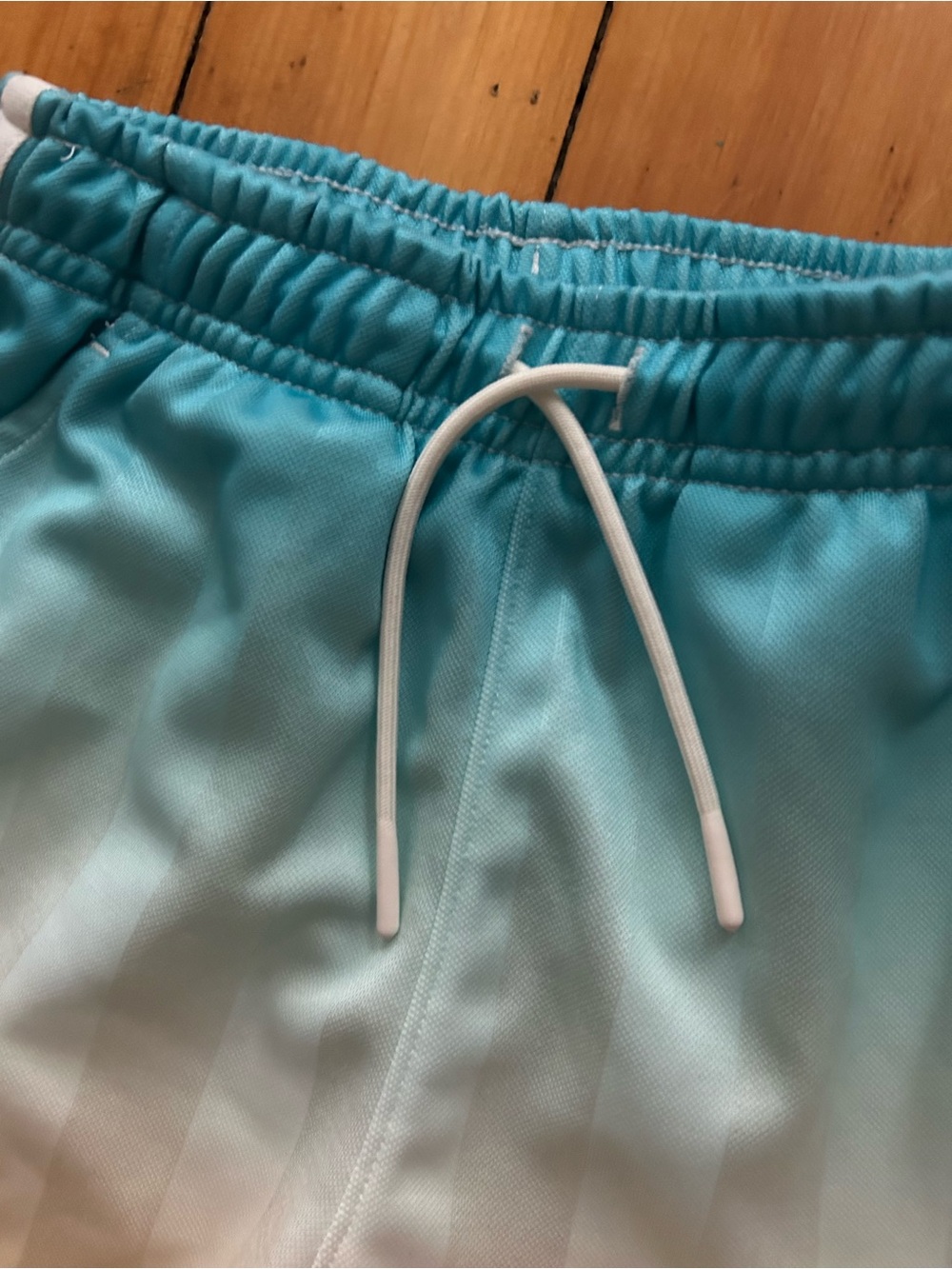Kith Kids Fluid Soccer Jordan Short ombré blue small - Picture 3 of 8